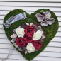 Preview: Moosherz mit Rosen und Polytafelmit Inschrift "In Liebe"