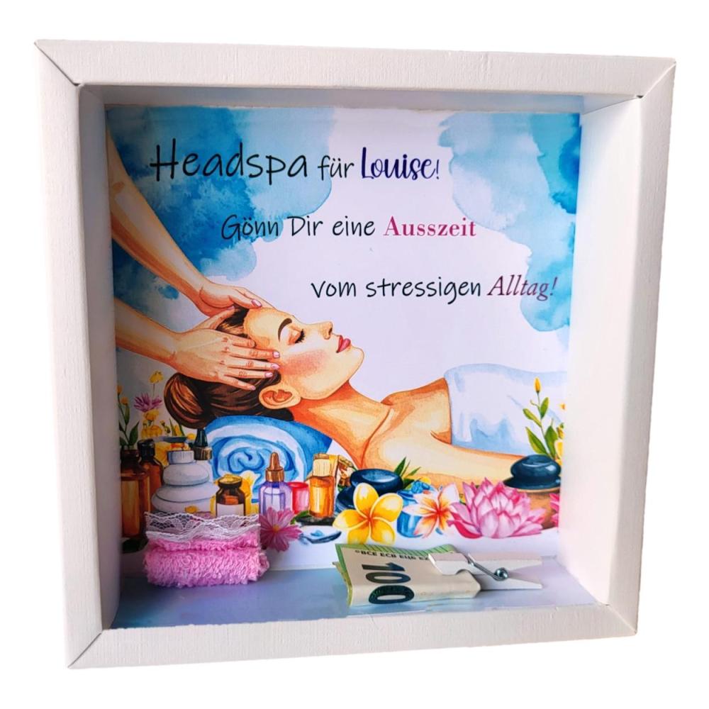 Preview: Geldgeschenk Verpackung mit Hintergrundbild Frau auf Massageliege und Kopfmassage