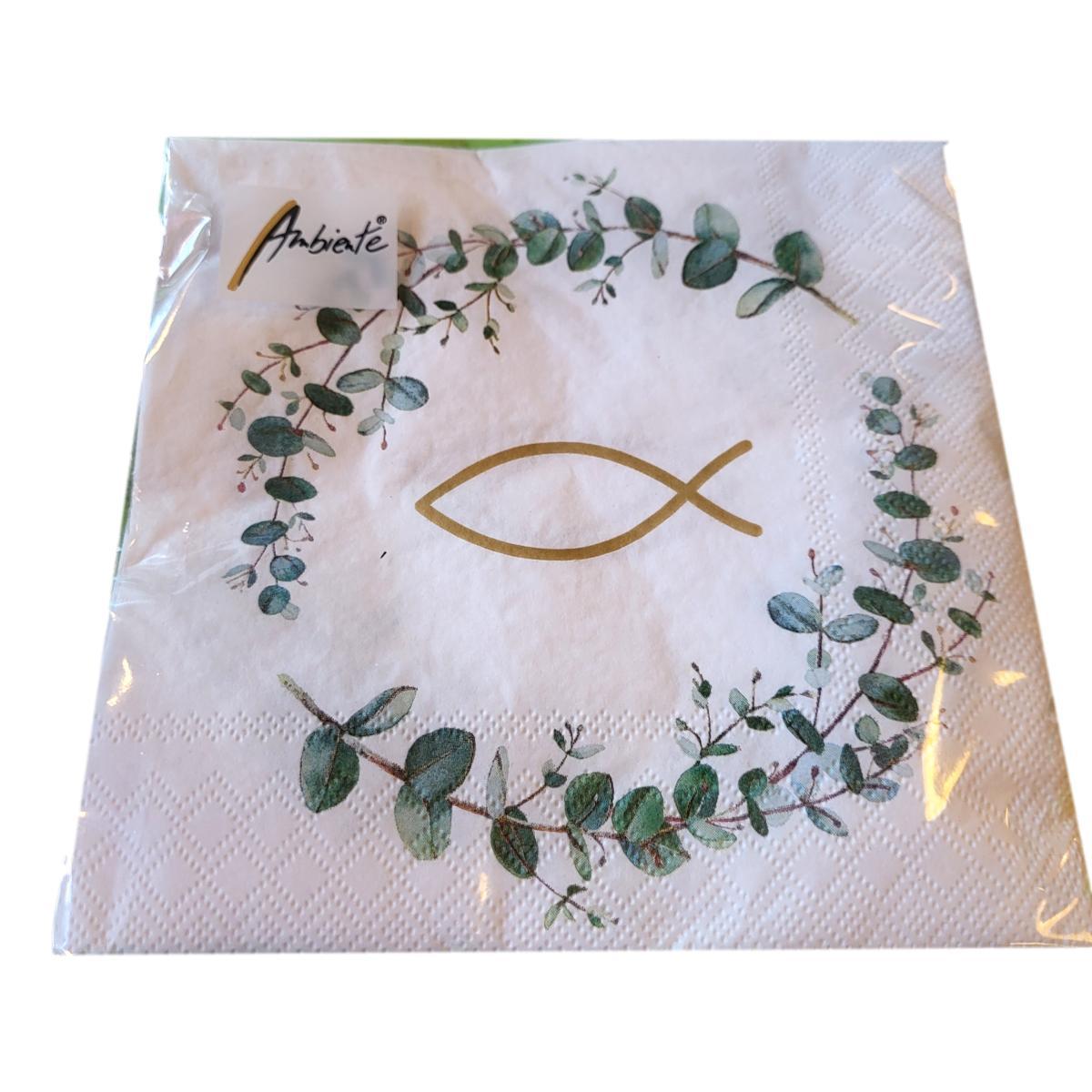 Ein Paket Servietten mit Eukalyptus und einem Fisch in der Mitte